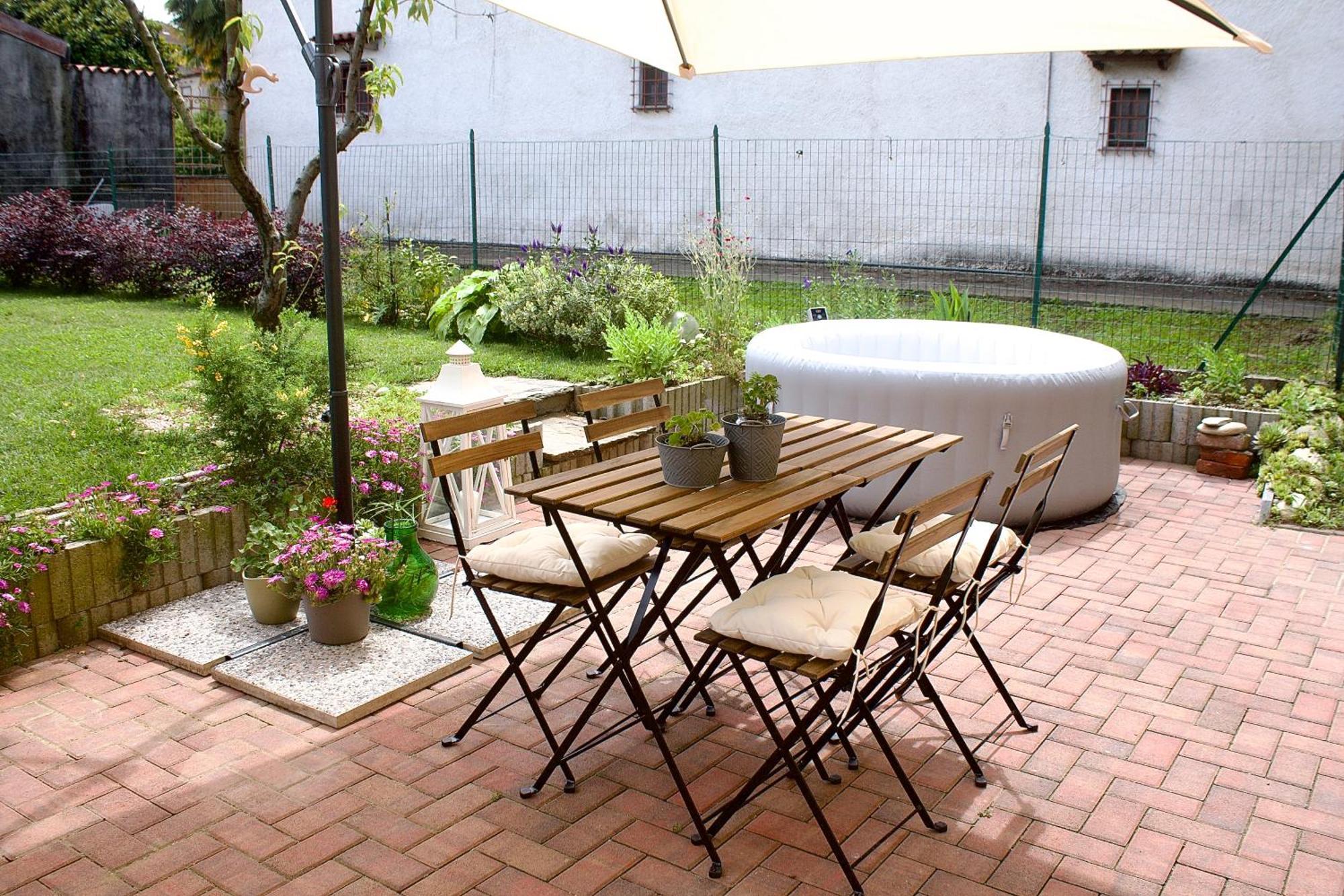 Villa Il Cortile Del Borgo à Borgo Ticino Extérieur photo